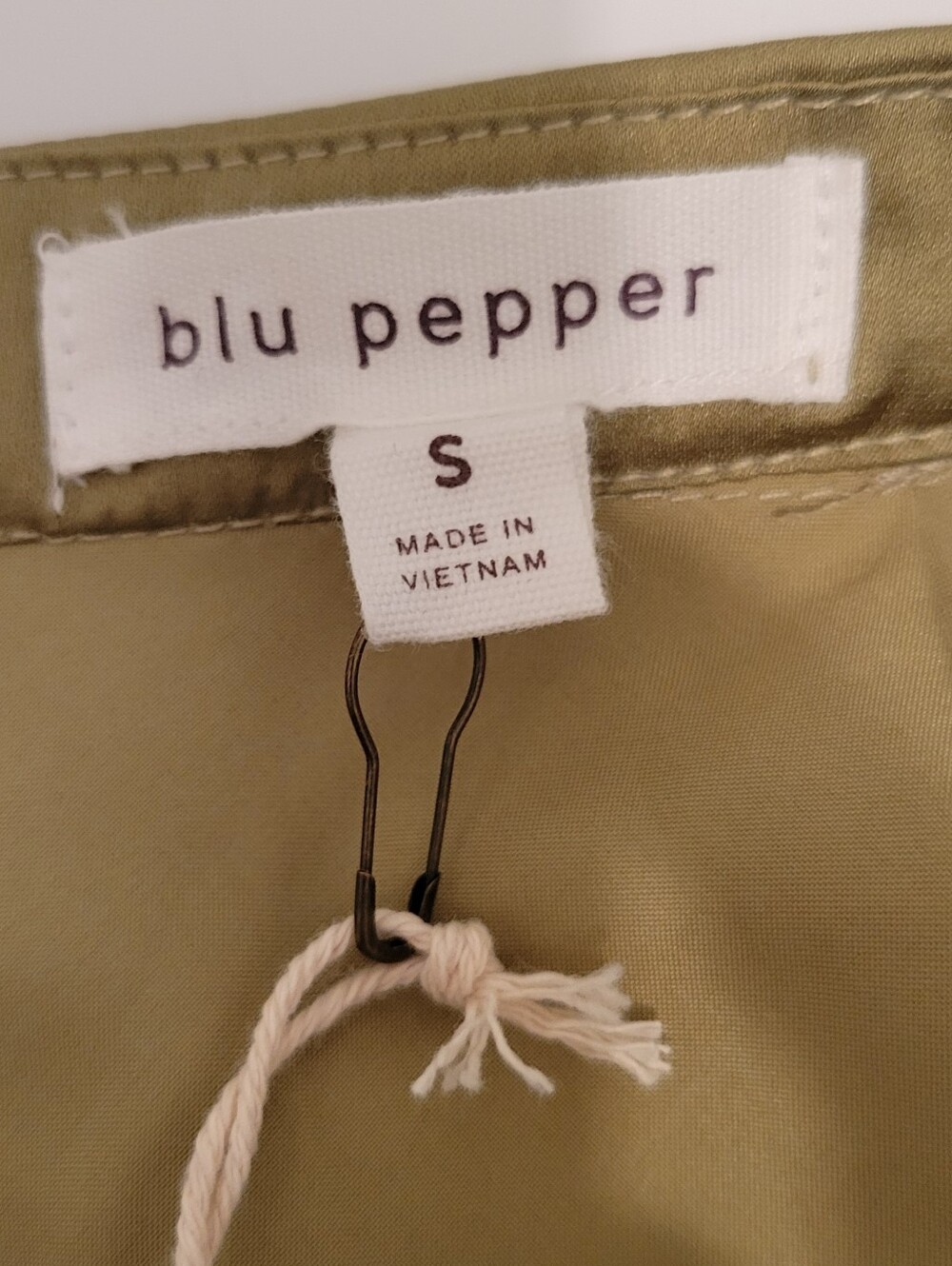 Blu Pepper NWT Sage Green Satin High Slit Maxi Skirt Size Small Elegant Slip Ski - Picture 5 of 8